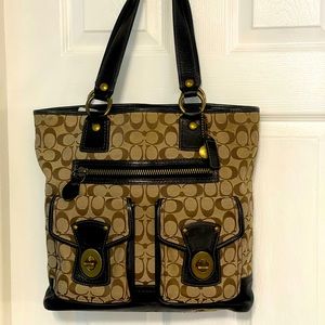 Coach legacy Gigi signature Ltd edition w/wallet